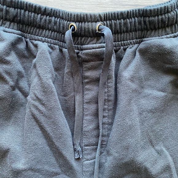 Calvin Klein Beige and Black Shorts | Men’s XL with Drawstring - Picture 6 of 7